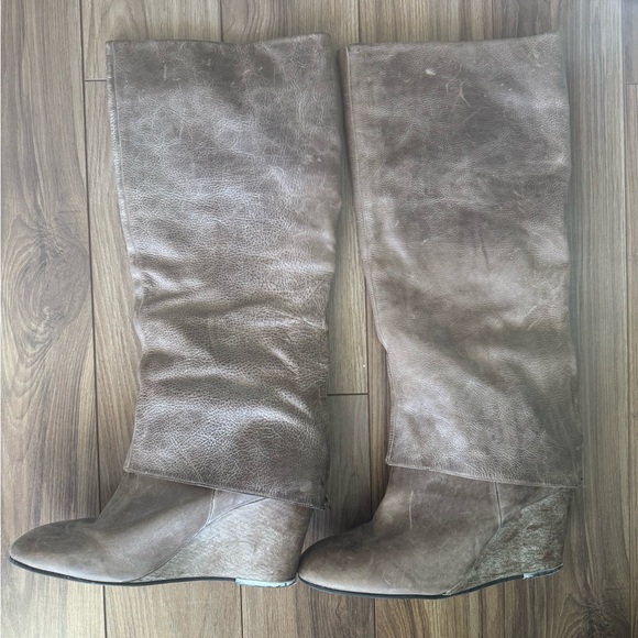 Light brown/taupe leather boots w wedge. Worn 2x’s. Sz 10. They are too big. - Picture 8 of 10